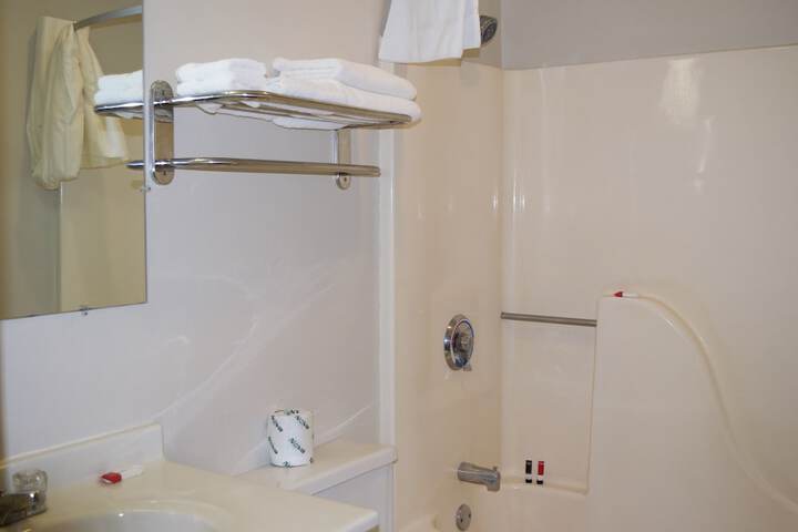 Room 30 of 44