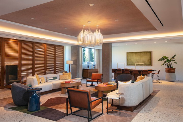 Hotel Interior 12 of 45