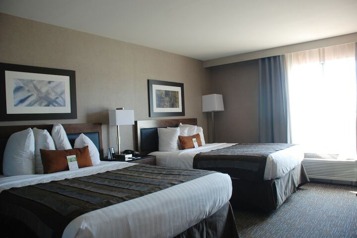Room 11 of 27