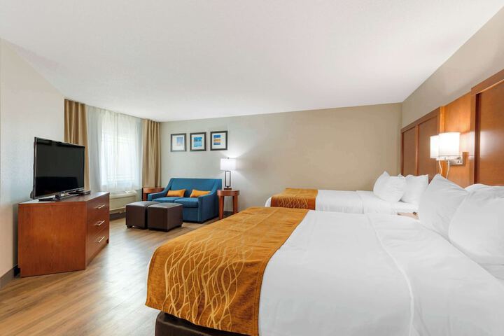 Comfort Inn & Suites Milford