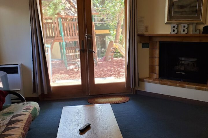 Room 73 of 141