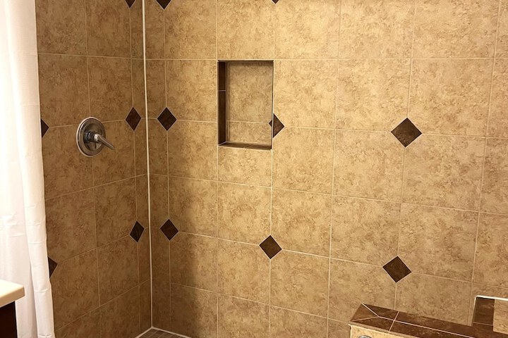 Room 9 of 22