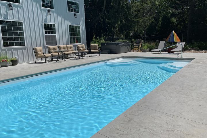 Pool 7 of 165