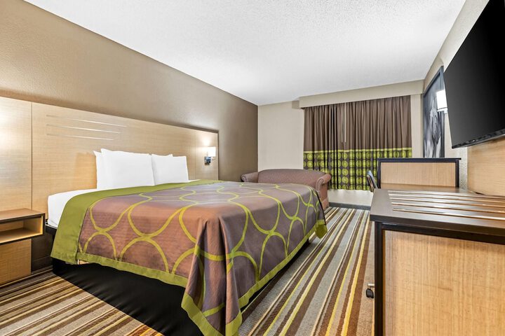 Super 8 by Wyndham Athens
