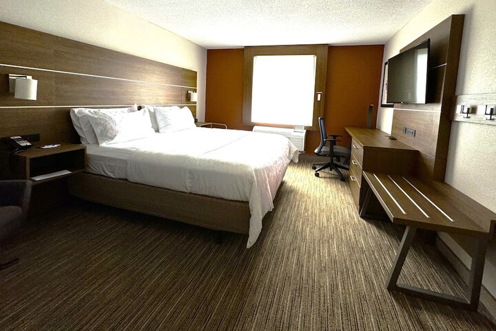 Room 32 of 109