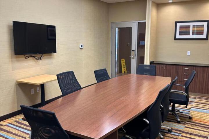 Fairfield Inn & Suites