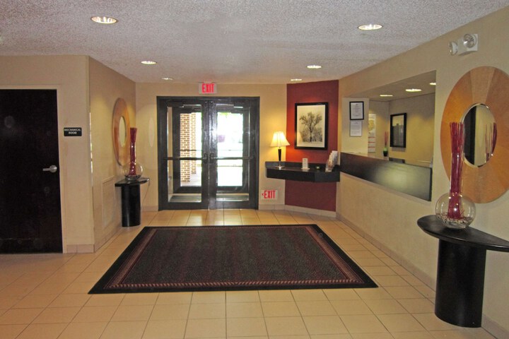 Hotel Interior 8 of 33