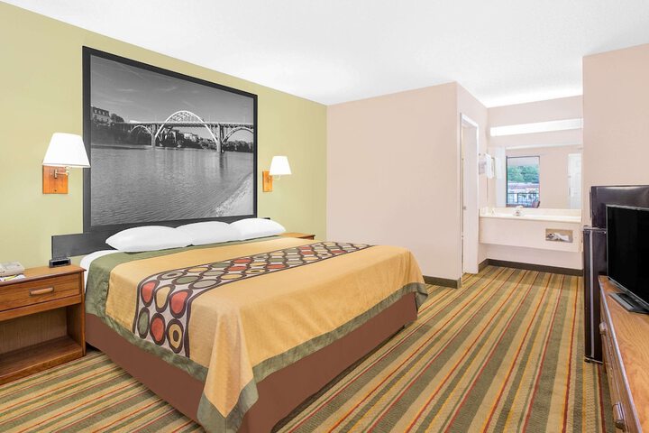 Room 12 of 13
