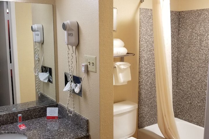 Room 47 of 49