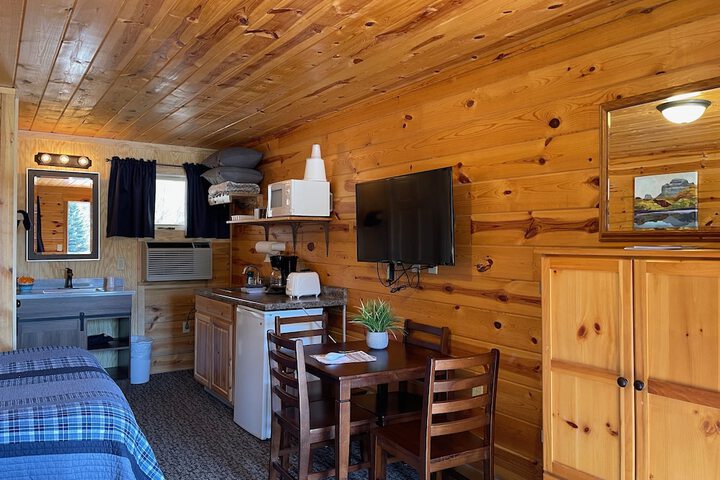 Mountain View Lodge & Cabins