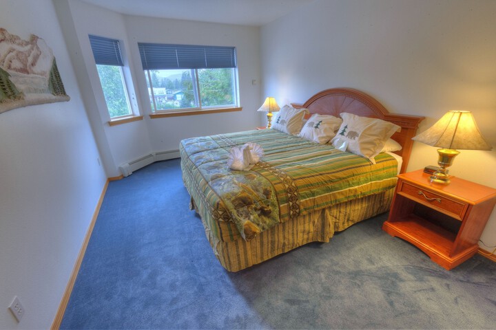 Room 30 of 35