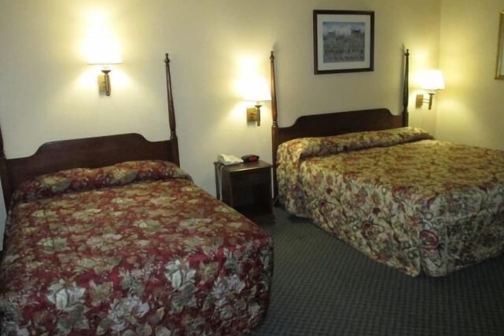 Room 9 of 30