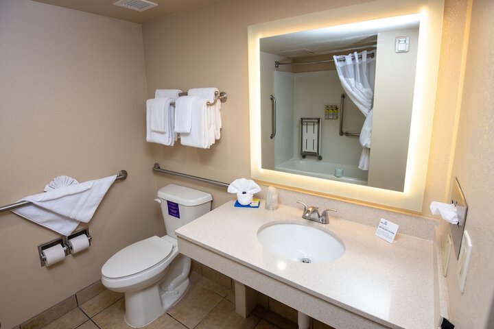Grand Canyon Hotel and Suites