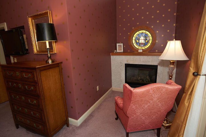 Room 84 of 113
