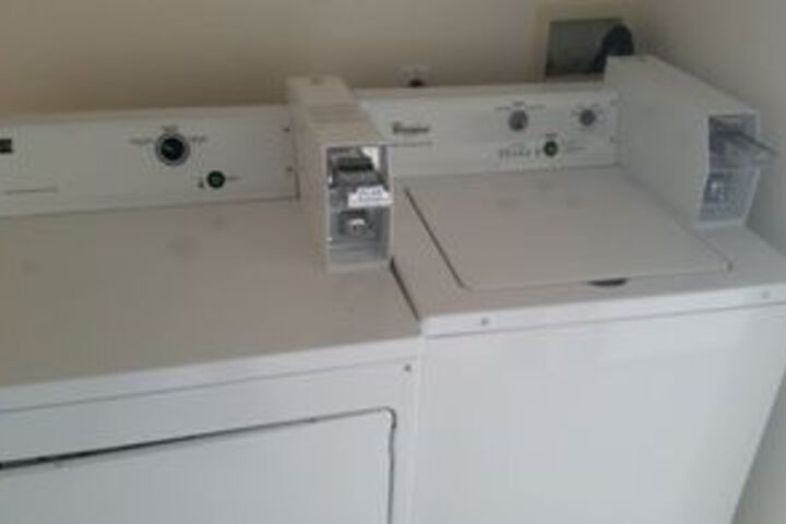 Orca Inn Suites
