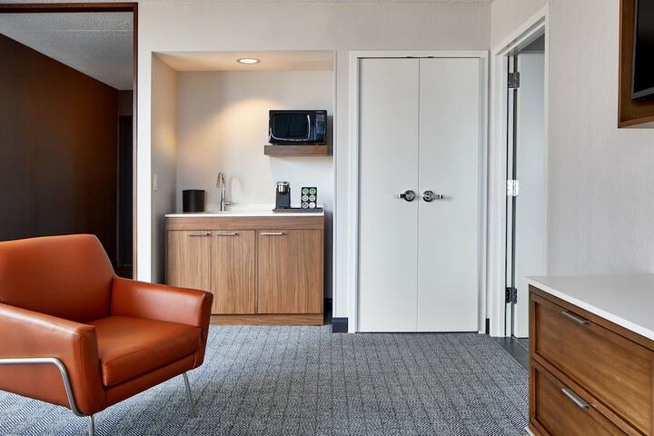 Room 21 of 83