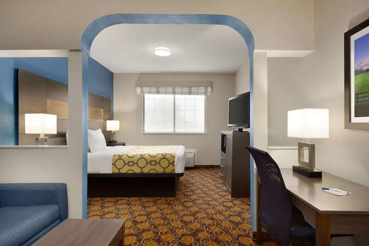Room 15 of 28