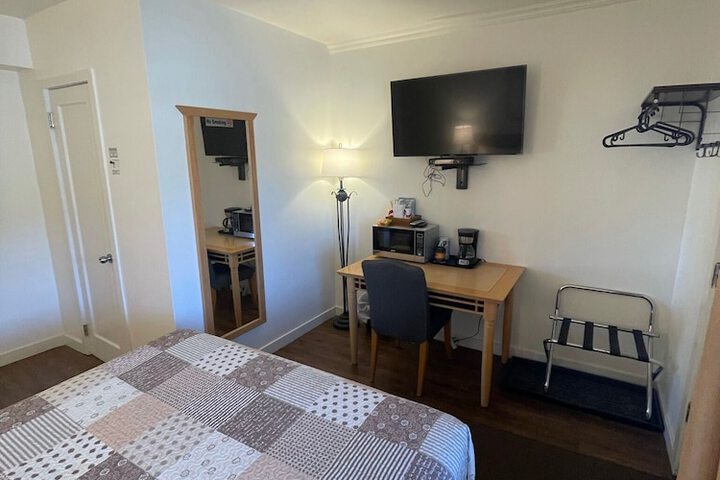 Room 22 of 62