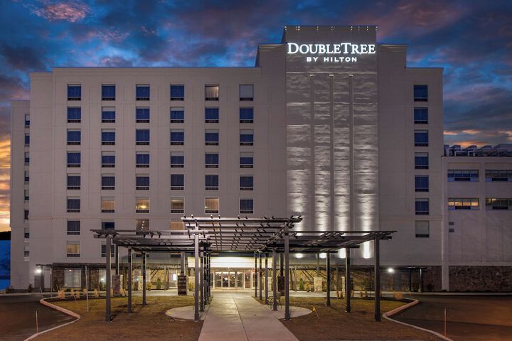 DoubleTree by Hilton Hotel Niagara Falls New York