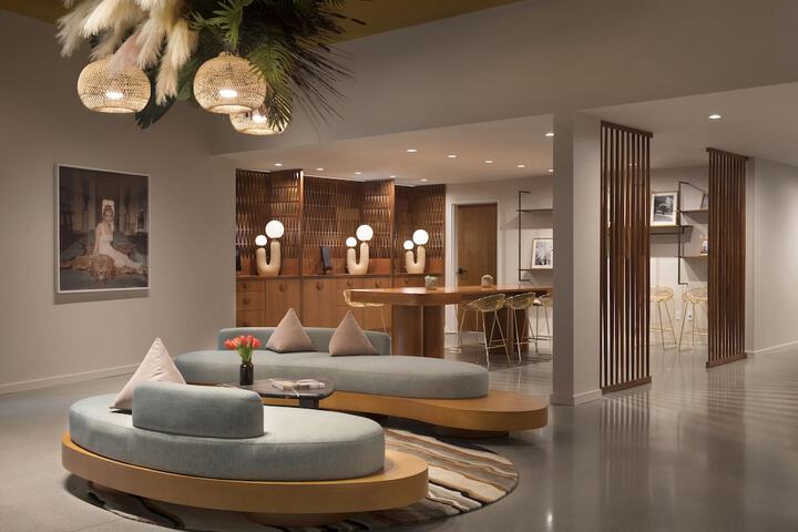Hotel Interior 10 of 82