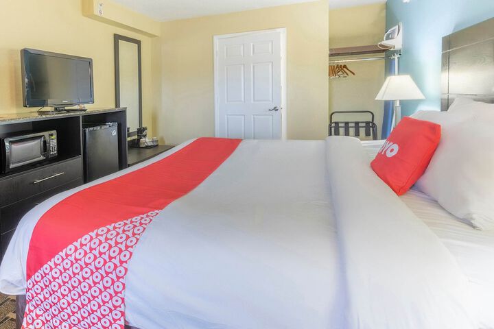 Room 15 of 36