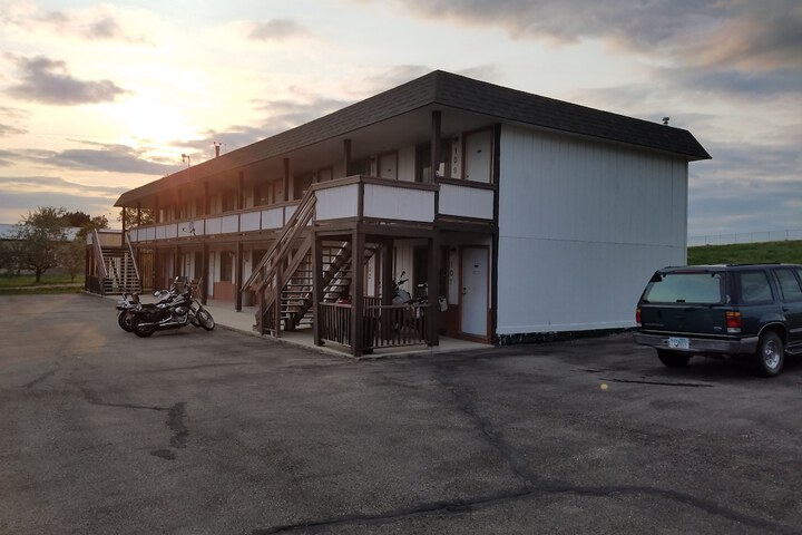 Moorcourt Motel