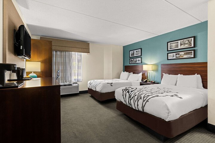 Room 16 of 33