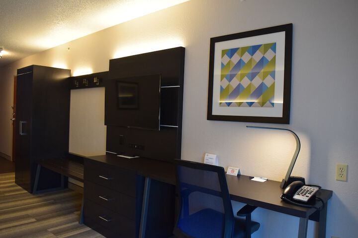 Room 15 of 54