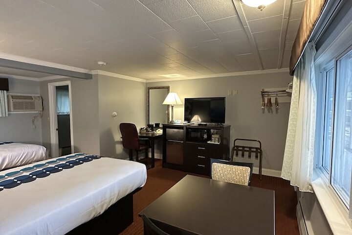 Room 73 of 101