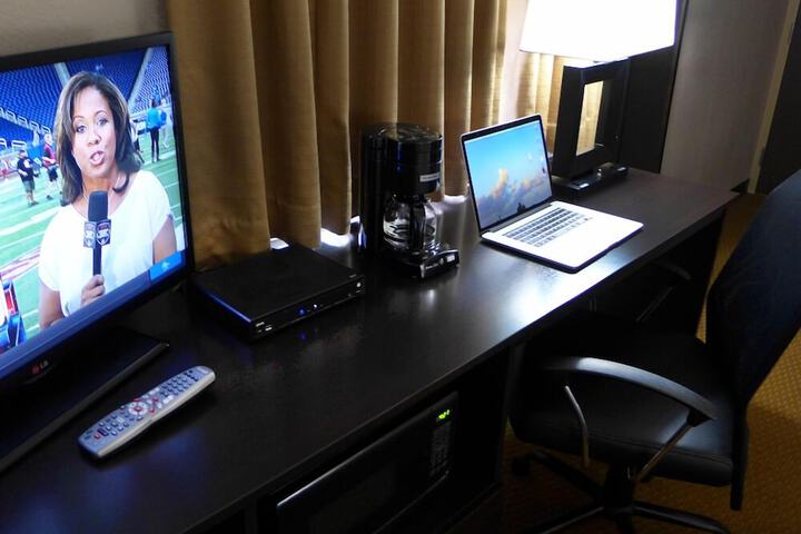 Room 15 of 22