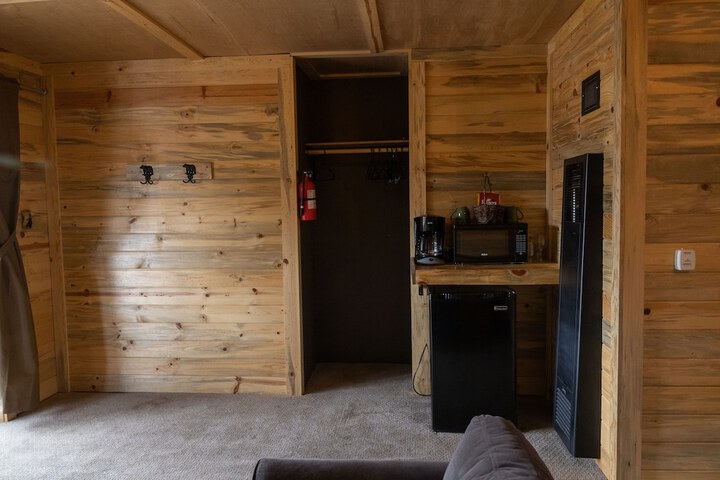 Room 115 of 164