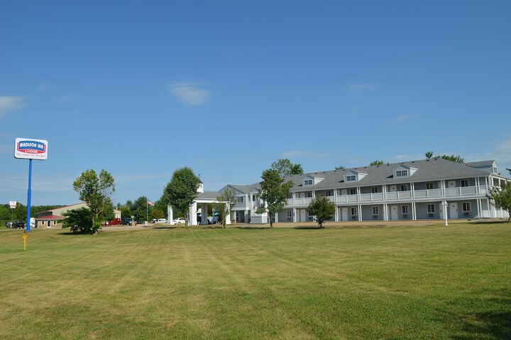 Madison Inn Lodge