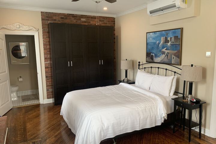 Room 15 of 49