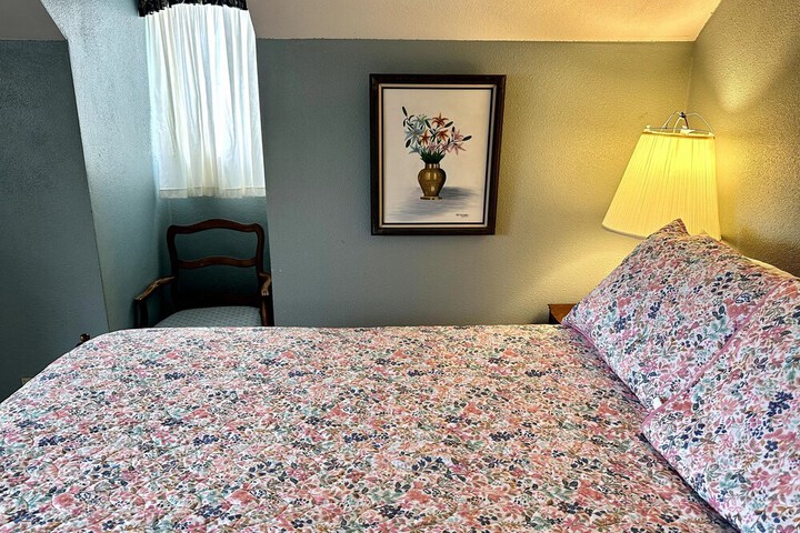 Montague Inn