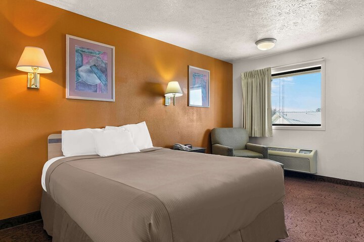 Room 30 of 30