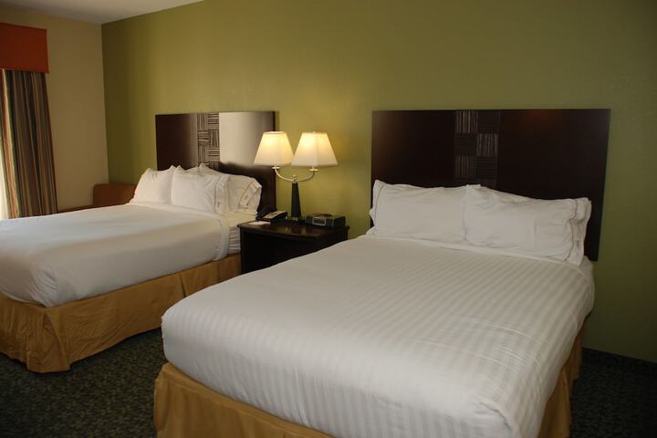 Holiday Inn Express & Suites Covington by IHG