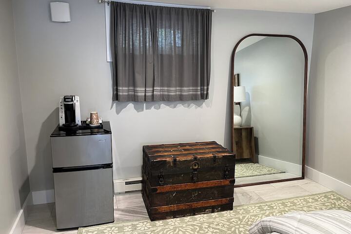 Room 50 of 64