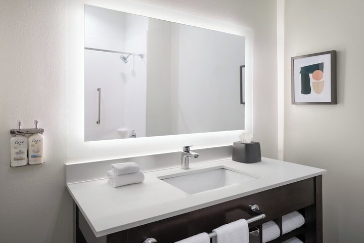 Holiday Inn Gonzales by IHG