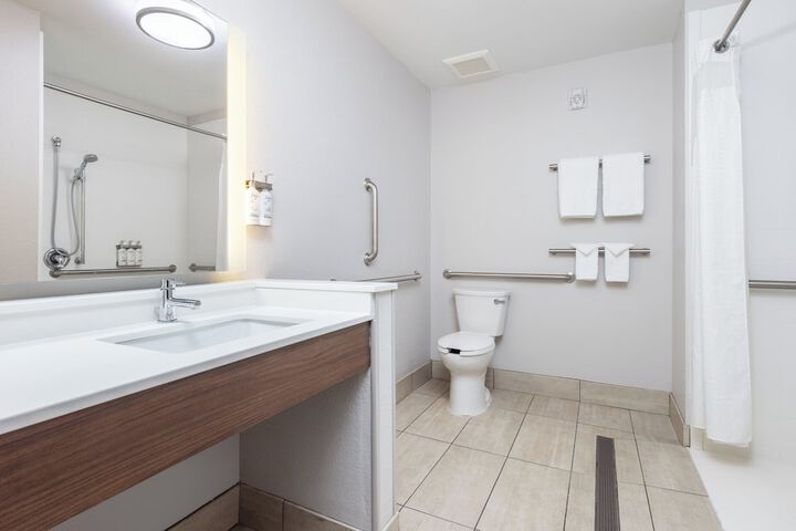 Holiday Inn Express & Suites Phoenix West - Buckeye by IHG