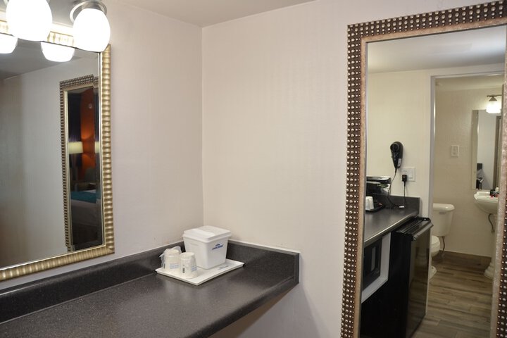 Room 19 of 43