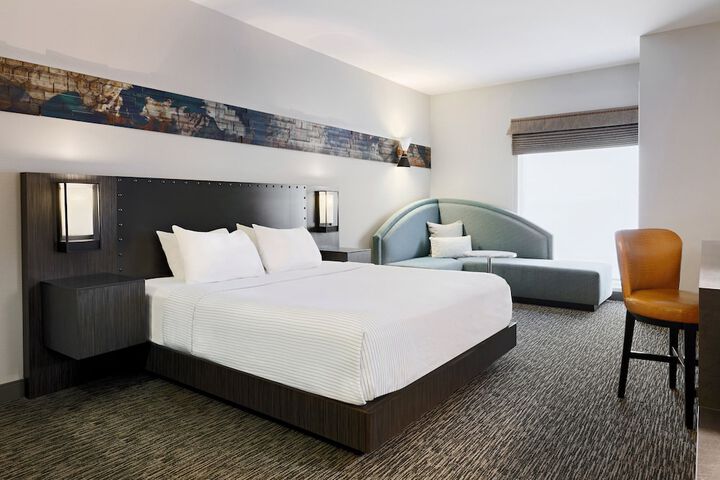 The Southlake Hotel