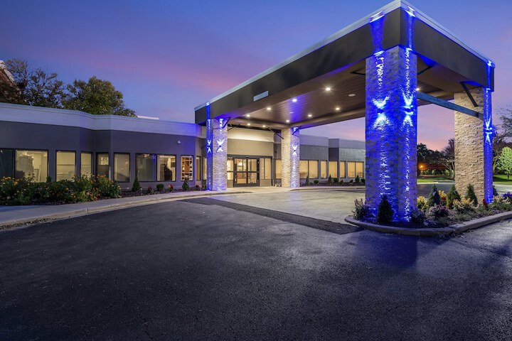 Holiday Inn Express Naperville by IHG