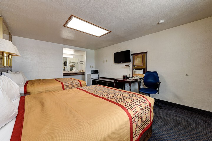 Room 32 of 75