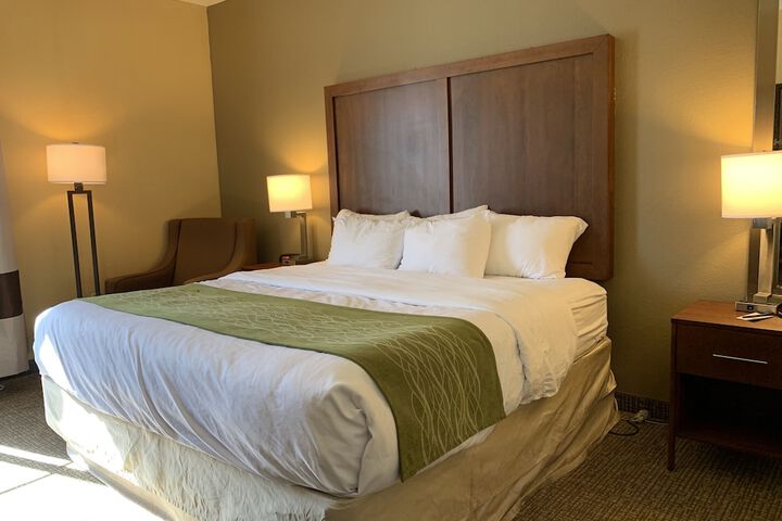 Room 53 of 71