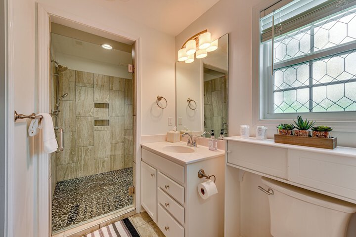 Pet-friendly Home in Monroe: Deck Grill & Yard!