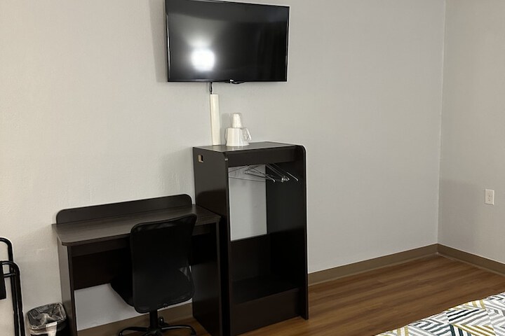 Room 62 of 67