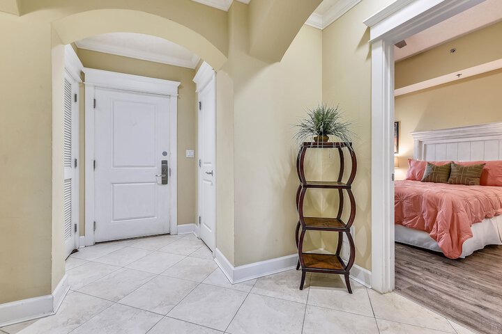 Room 256 of 308