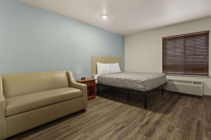 Room 18 of 22