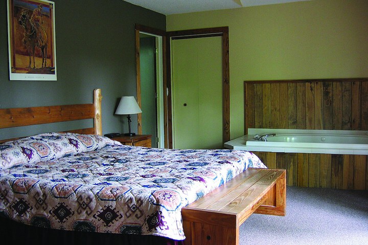 Room 46 of 85