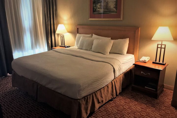 Room 9 of 29